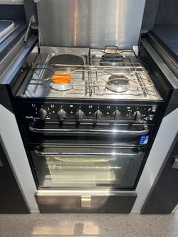 2014 Traveller Graceland 21'6''