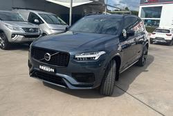2023 Volvo XC90 Recharge Ultimate T8 Plug-In Hybrid