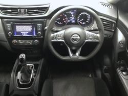 2022 Nissan X-TRAIL ST+