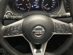 2022 Nissan X-TRAIL ST+