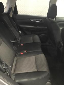 2022 Nissan X-TRAIL ST+