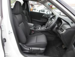 2025 Mitsubishi Outlander ES