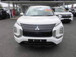 2025 Mitsubishi Outlander ES