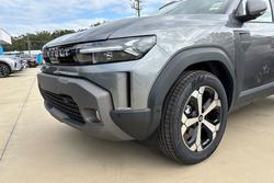 2025 Renault Duster Techno