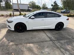 2018 HOLDEN COMMODORE RS
