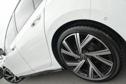 2023 Volkswagen Golf 110TSI R-Line