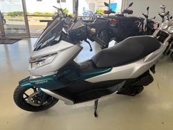 2025 CFMOTO 2025 CF Moto 150CC 150SC Scooter Space Silver