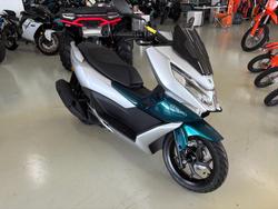 2025 CFMOTO 2025 CF Moto 150CC 150SC Scooter Space Silver
