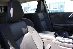 2025 Mitsubishi Outlander ES