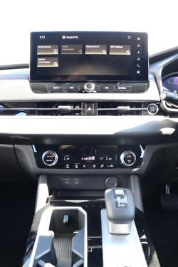 2025 Mitsubishi Outlander ES