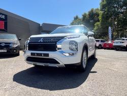 2024 Mitsubishi Outlander LS