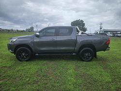 2017 Toyota Hilux SR5