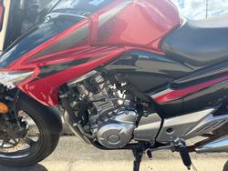 Suzuki 2015 SUZUKI 250CC GW250ZL5 Red