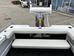 2026 QUINTREX 450 Fishabout Pro