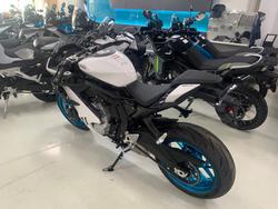 2025 CFMOTO 675 SR-R White