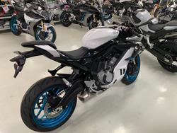 2025 CFMOTO 675 SR-R White