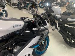 2025 CFMOTO 675 SR-R White