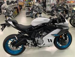 CFMOTO 675 SR-R