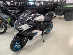 2025 CFMOTO 675 SR-R White