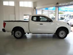 2022 Nissan Navara SL