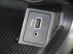 2022 Nissan Navara SL