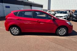2016 Hyundai Accent Active
