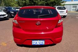2016 Hyundai Accent Active