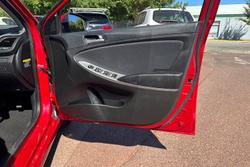 2016 Hyundai Accent Active