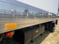 2025 Fuso Canter 515