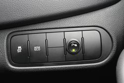 2018 Kia Rondo S RP MY18 Clear White