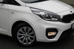 2018 Kia Rondo S RP MY18 Clear White