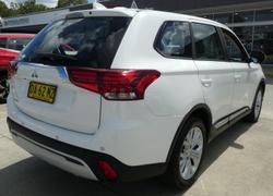 2021 Mitsubishi Outlander ES