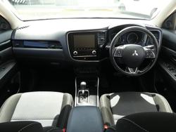 2021 Mitsubishi Outlander ES