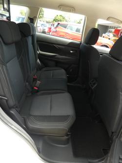 2021 Mitsubishi Outlander ES