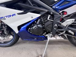 2013 Triumph DAYTONA 675 WHITE