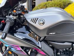 2024 Yamaha YZF-R7LA Grey