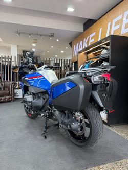 2025 BMW Motorrad R 1300 RT IMPULSE RACINGBLUE METALLIC