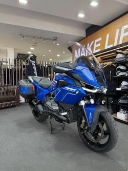 2025 BMW Motorrad R 1300 RT IMPULSE RACINGBLUE METALLIC