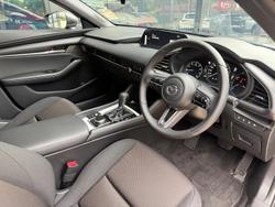 2025 Mazda 3 G20 Pure