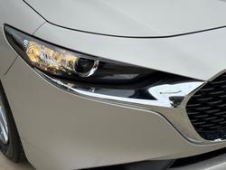 2025 Mazda 3 G20 Pure