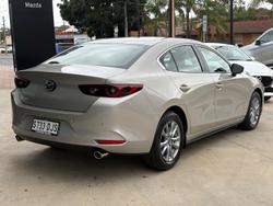 2025 Mazda 3 G20 Pure
