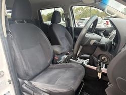 2016 Nissan Navara ST