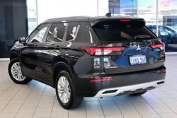 2025 Mitsubishi Outlander LS