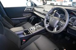 2025 Mitsubishi Outlander LS