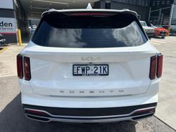 2022 Kia Sorento Sport