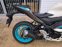 2023 YAMAHA YZF-R3 White