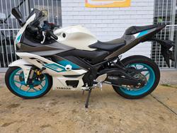 2023 YAMAHA YZF-R3 White
