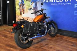 2017 Suzuki BOULEVARD S40 (LS650B) Orange