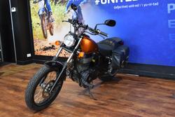 2017 Suzuki BOULEVARD S40 (LS650B) Orange