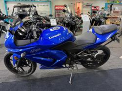 2009 Kawasaki Ninja 250R (EX250J) Ninja Blue